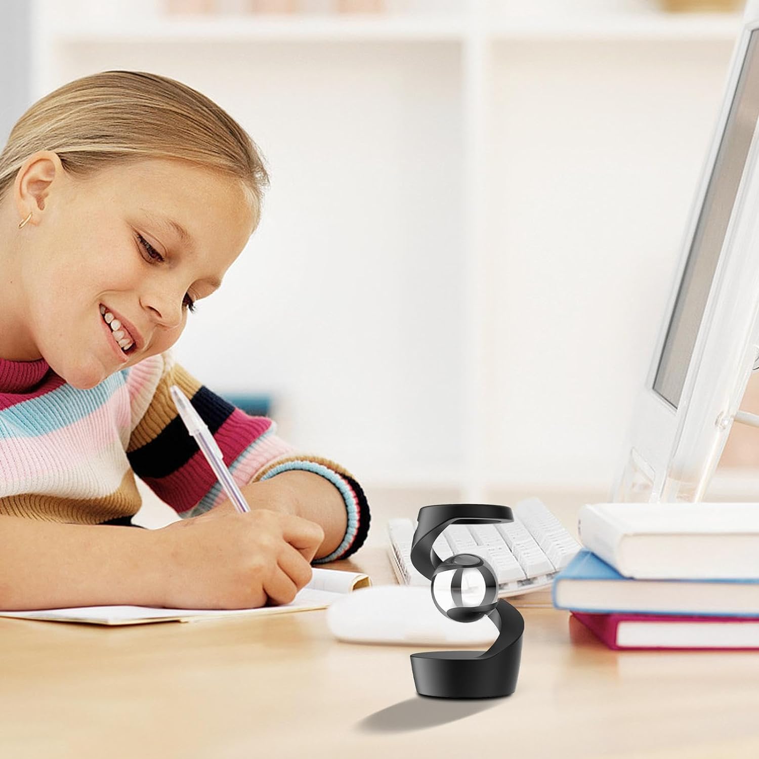 Gravity Defying Kinetic Desk Toy