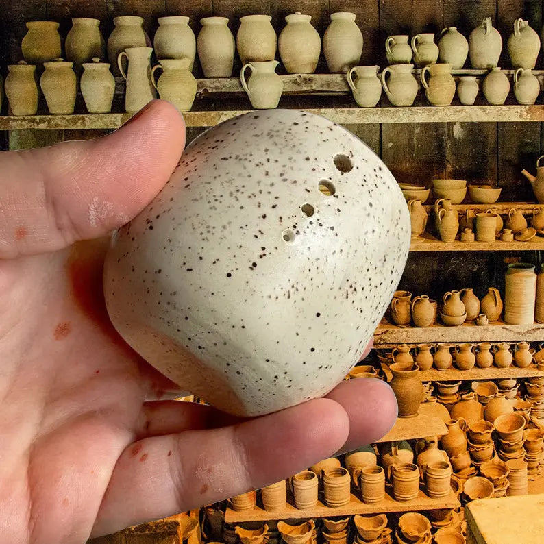 1+1 Free | Ceramic herb strip with rustic handcrafted charm