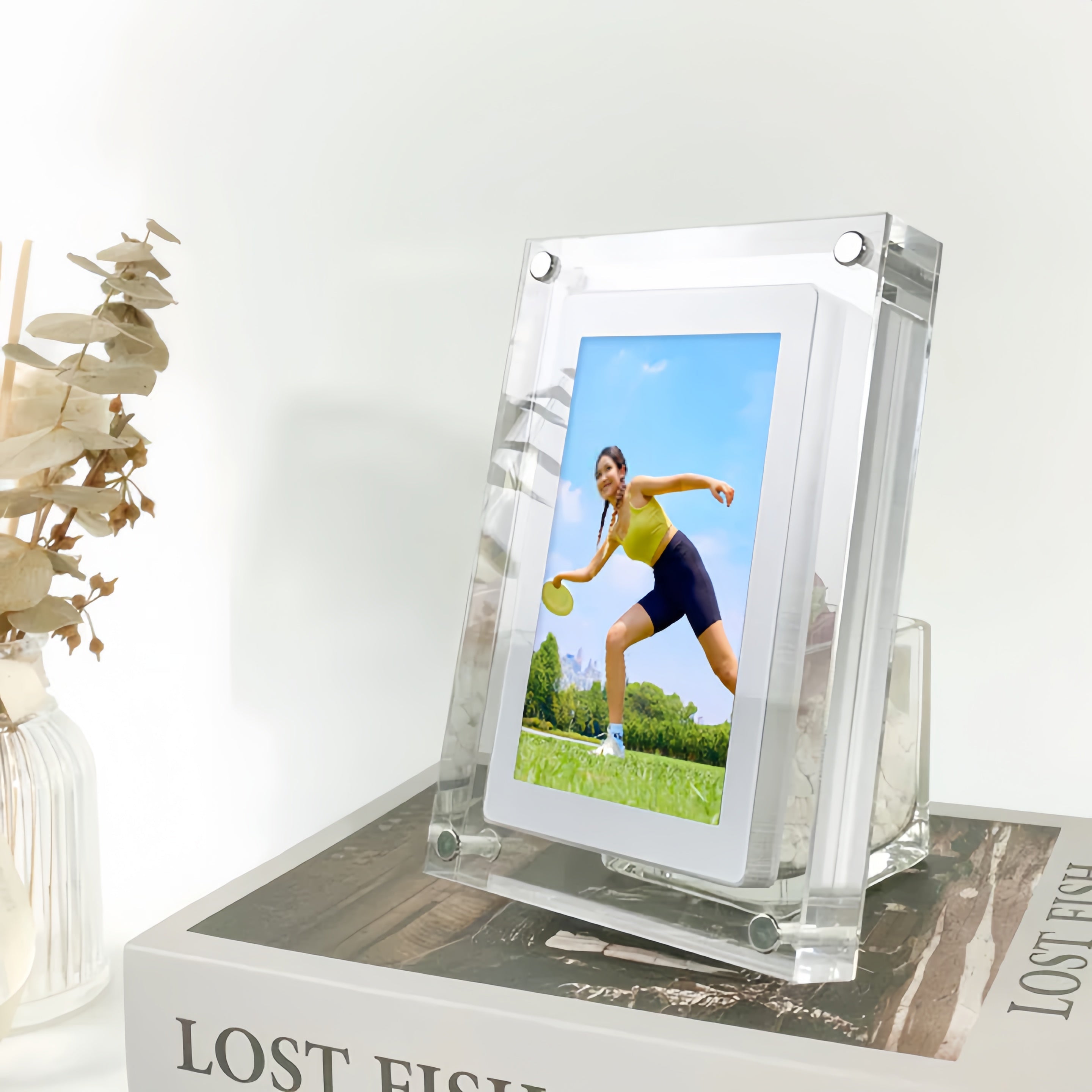 The Souvenir Frame - Relive Your Most Cherished Memories