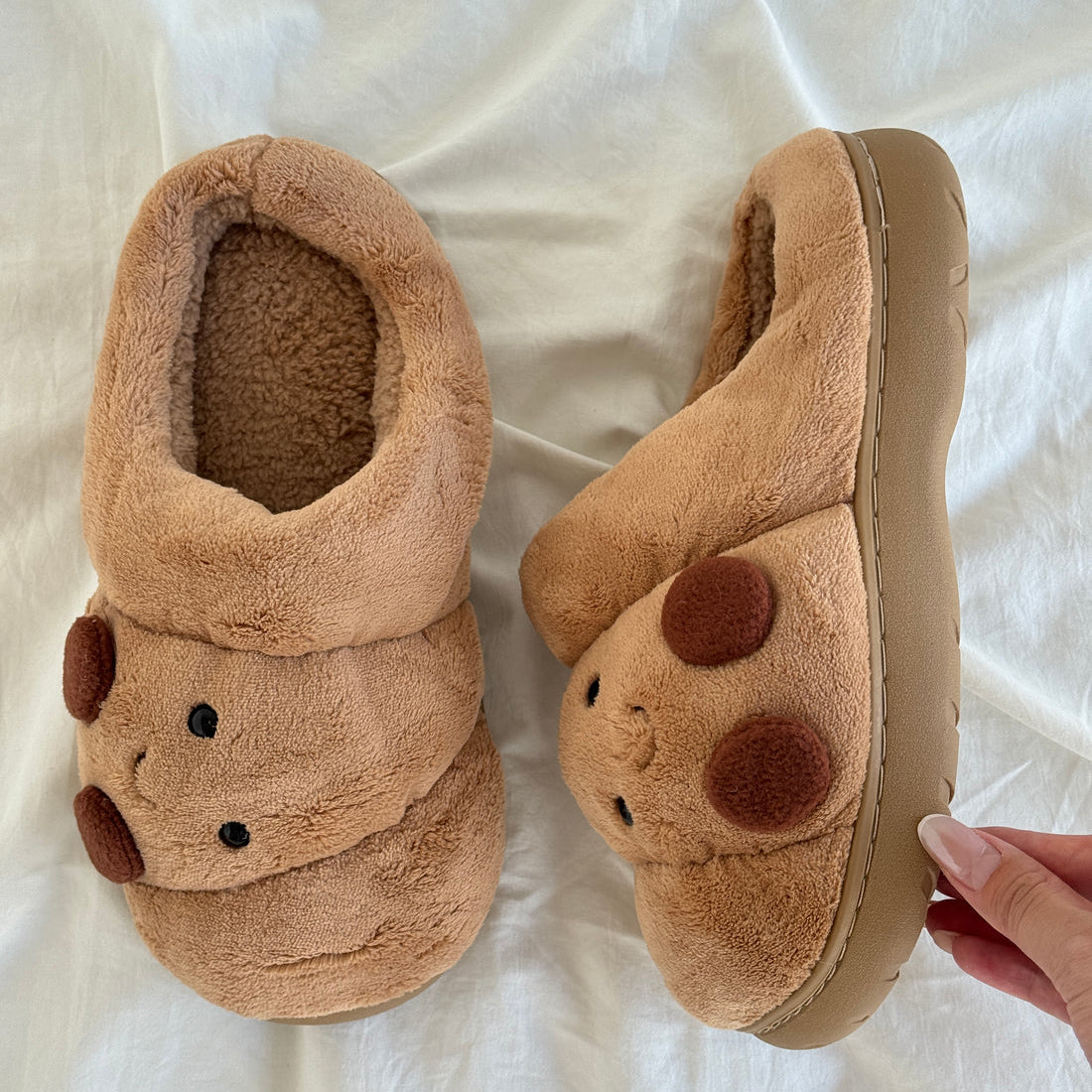 CroissantCuddles™ – The Perfect Gift for Loved Ones