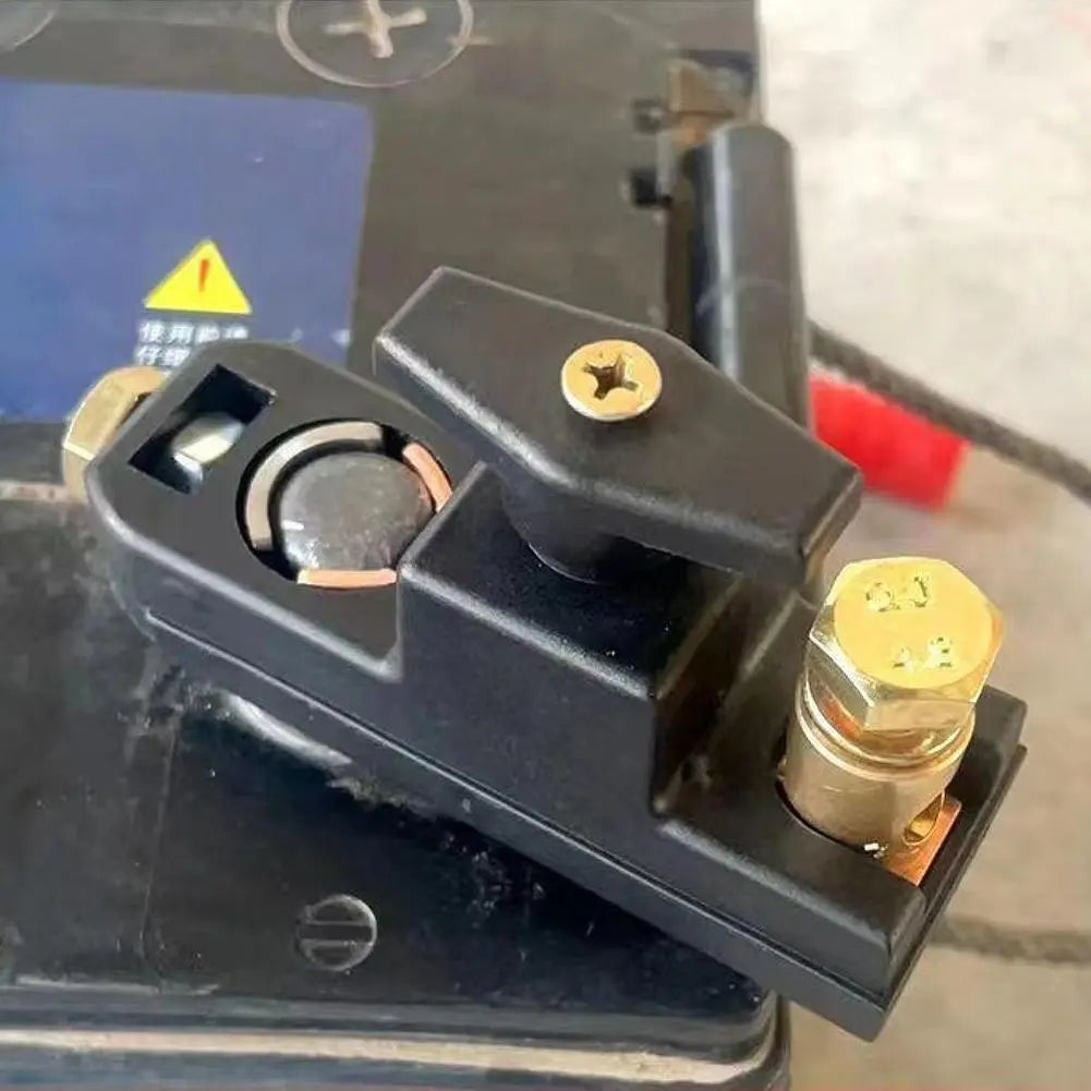 Battery Disconnect Switch - 12V & 24V Pure Copper Core