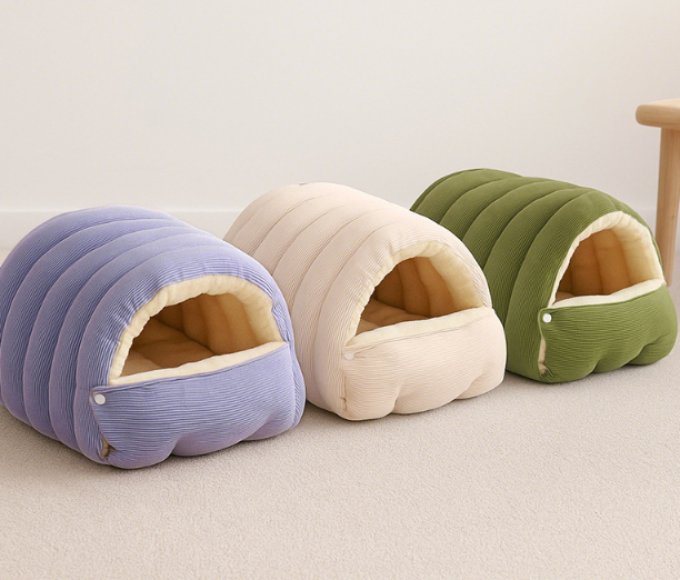 The Cozy Hideaway Pet Bed - Lock in Their Sweet Dreams