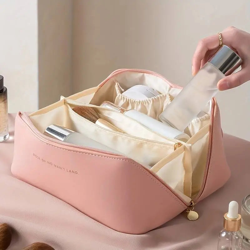 GlamourBox - Elegant High-Capacity Toiletry Bag